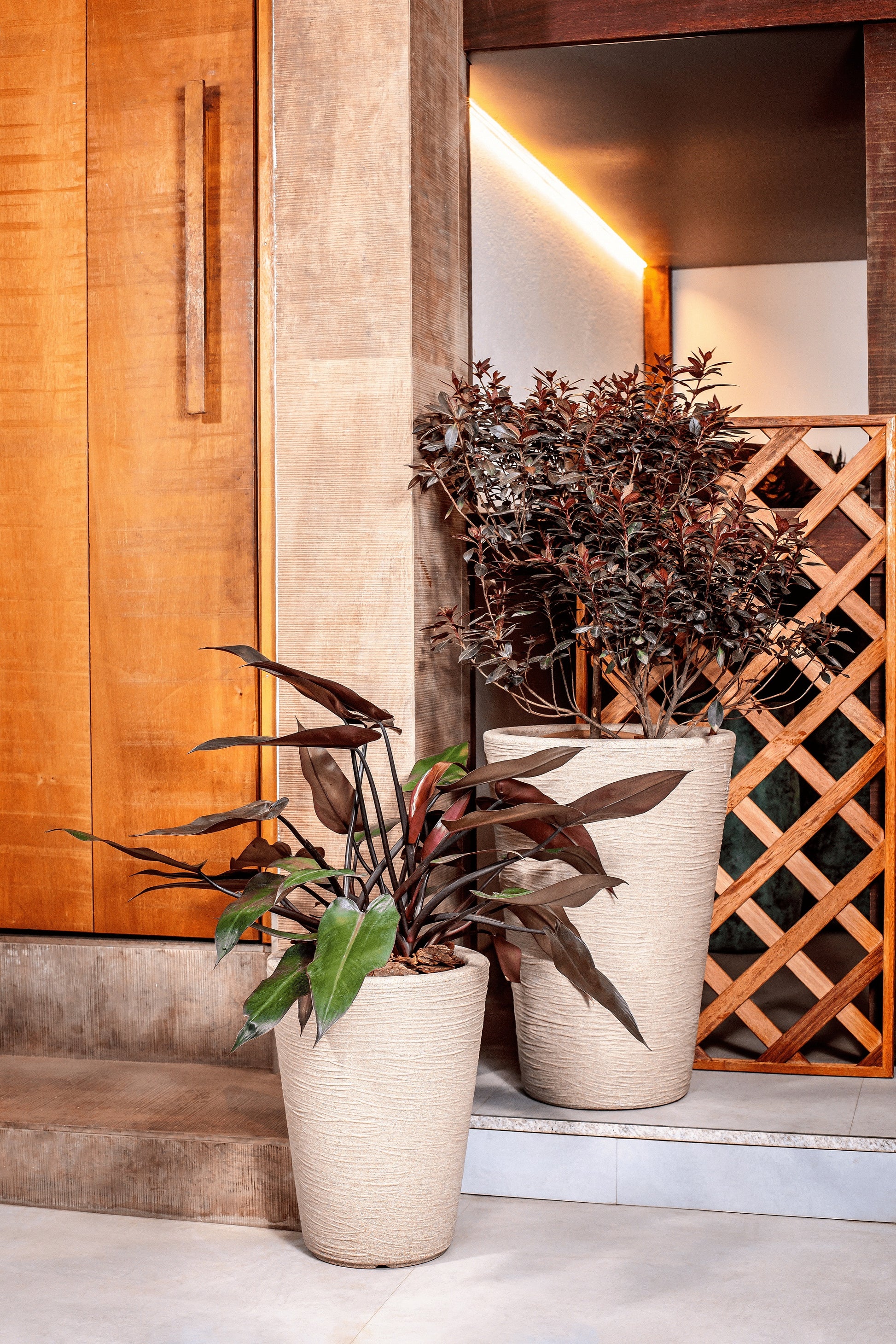 Capri conical flower pot 44 - Hoops